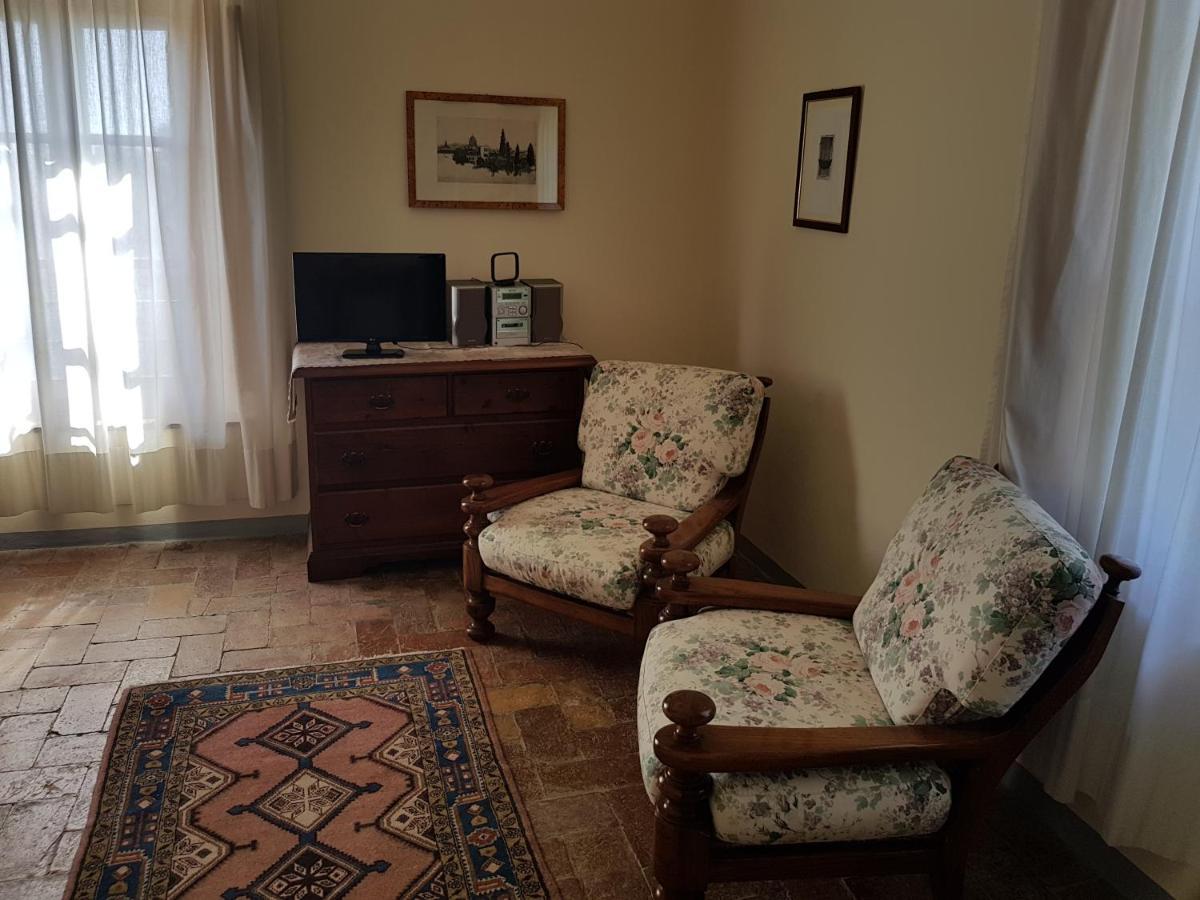 Agriturismo Casa Montecucco Giuncarico Екстер'єр фото